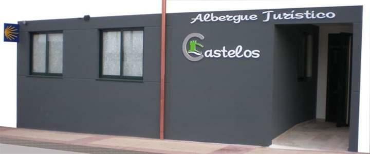 Albergue Castelos Vilalba Collado Villalba Exterior foto
